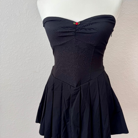 NWT Garage Sweetheart Bow Mini Dress Strapless Straps Shorts Women's Size S - Picture 1 of 8